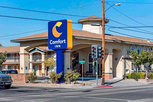 COMFORT INN BISHOP Dónde dormir en el Valle de la Muerte