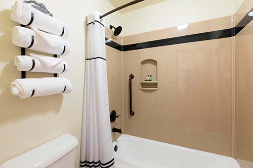 CROSSWINDS INN (baño) - Dónde dormir en Yellowstone