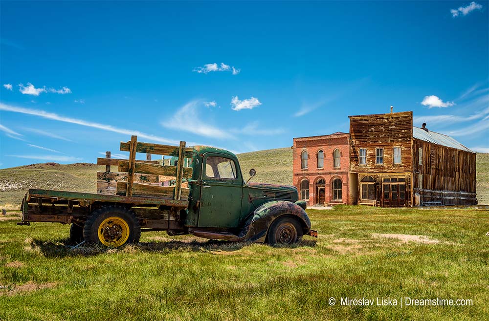 Hotel Dechambeau y el edificio I.O.O.F. qué ver en Bodie Ghost Town de California